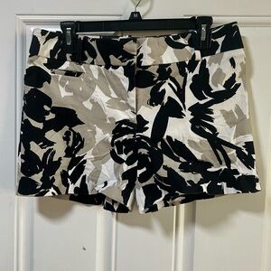Ann Taylor LOFT Womens Cotton Blend Black/White/Tan Floral Riviera Shorts
